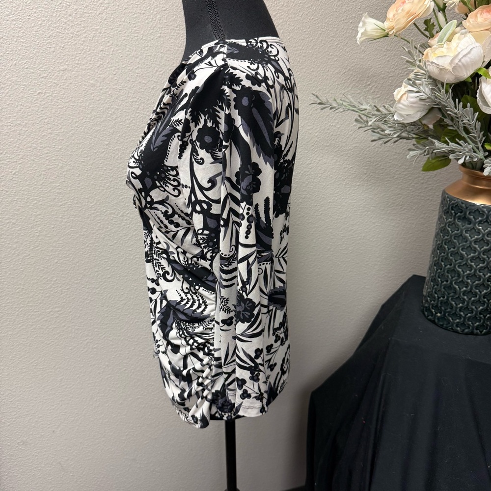 Cato Black White Floral Ring Front V-Neck 3/4 Sleeve Blouse L - Picture 2 of 8